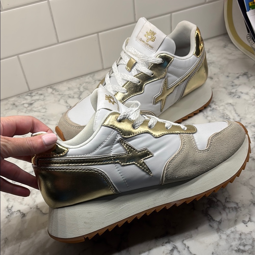 W6YZ Sneakers